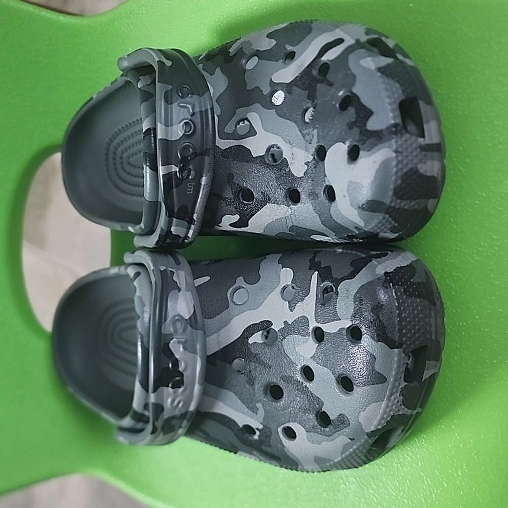Crocs